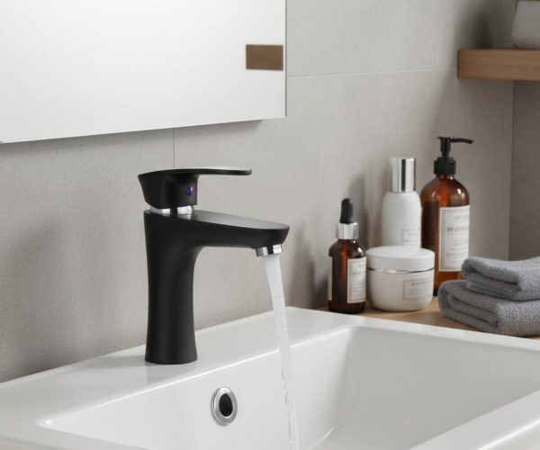 Black Sink Faucet Hight 18 cm