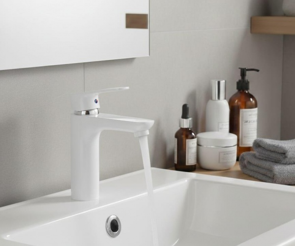 White Sink Faucet High 18 cm